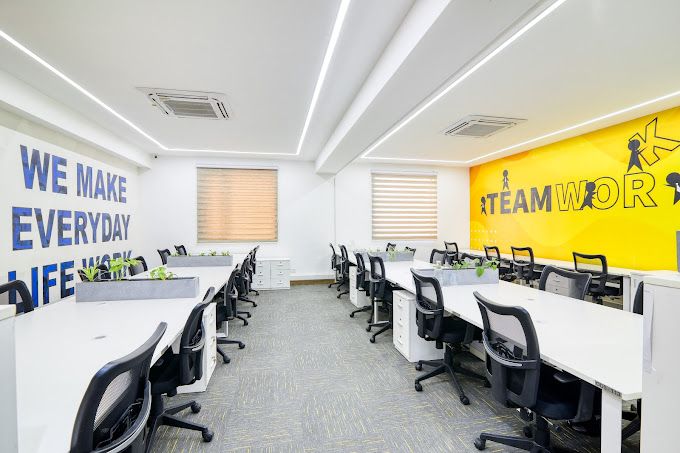 Workspaces by Innova H-54